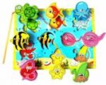 Rompecabezas de encastre y pesca 236075 en madera con 11 figuras marinas y caña magnética para niños de 2 a 5 años