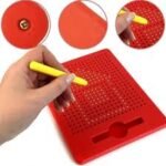 Pizarra magnética Magpad roja con lápiz para dibujo y preescritura modelo 954561 XMAJO.
