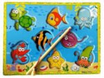 Rompecabezas de encastre y pesca 236075 en madera con 11 figuras marinas y caña magnética para niños de 2 a 5 años