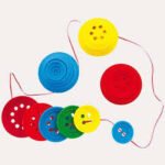 Botones de plástico para ensartar 503150 con agujas e hilo
