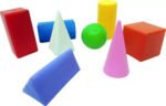 Cuerpos geométricos para niños 182018 de plástico con fórmulas de volumen