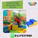 Escalera de hule espuma para niños 001.0076 de dos pasos recubierta en vinil